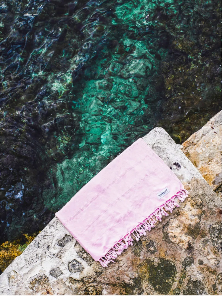 FIJI • SAND FREE BEACH TOWEL